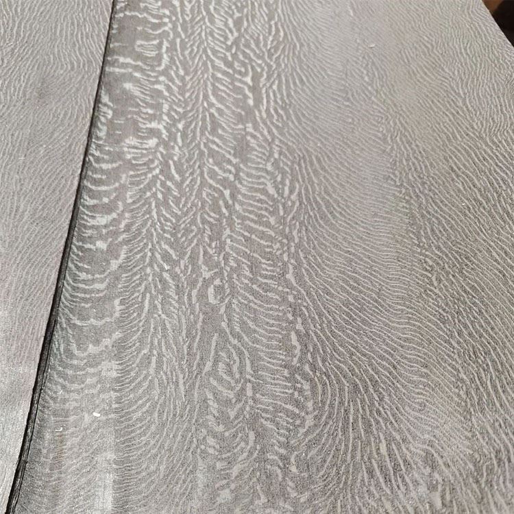 Dark Tigerwood obojeni furnir